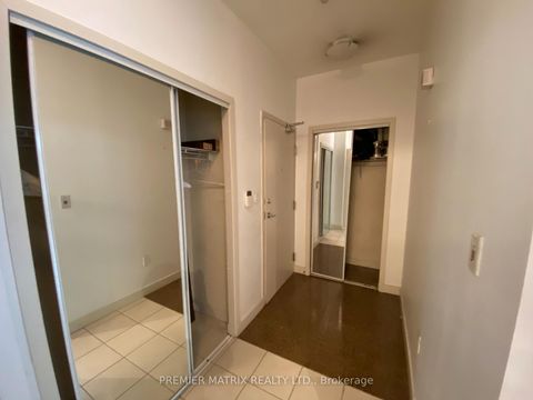 Photo 1 at 101 - 10 Navy Wharf Court, Waterfront Communities C1, Toronto