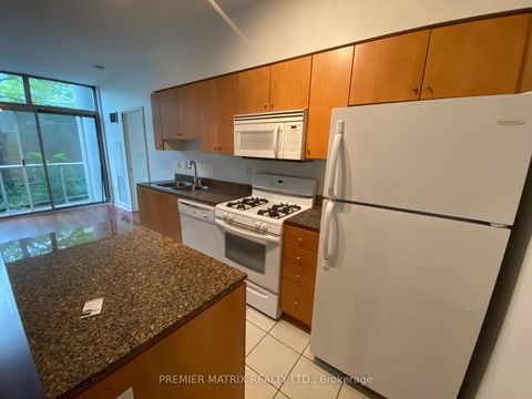 Photo 2 at 101 - 10 Navy Wharf Court, Waterfront Communities C1, Toronto