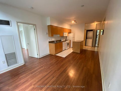 Photo 7 at 101 - 10 Navy Wharf Court, Waterfront Communities C1, Toronto