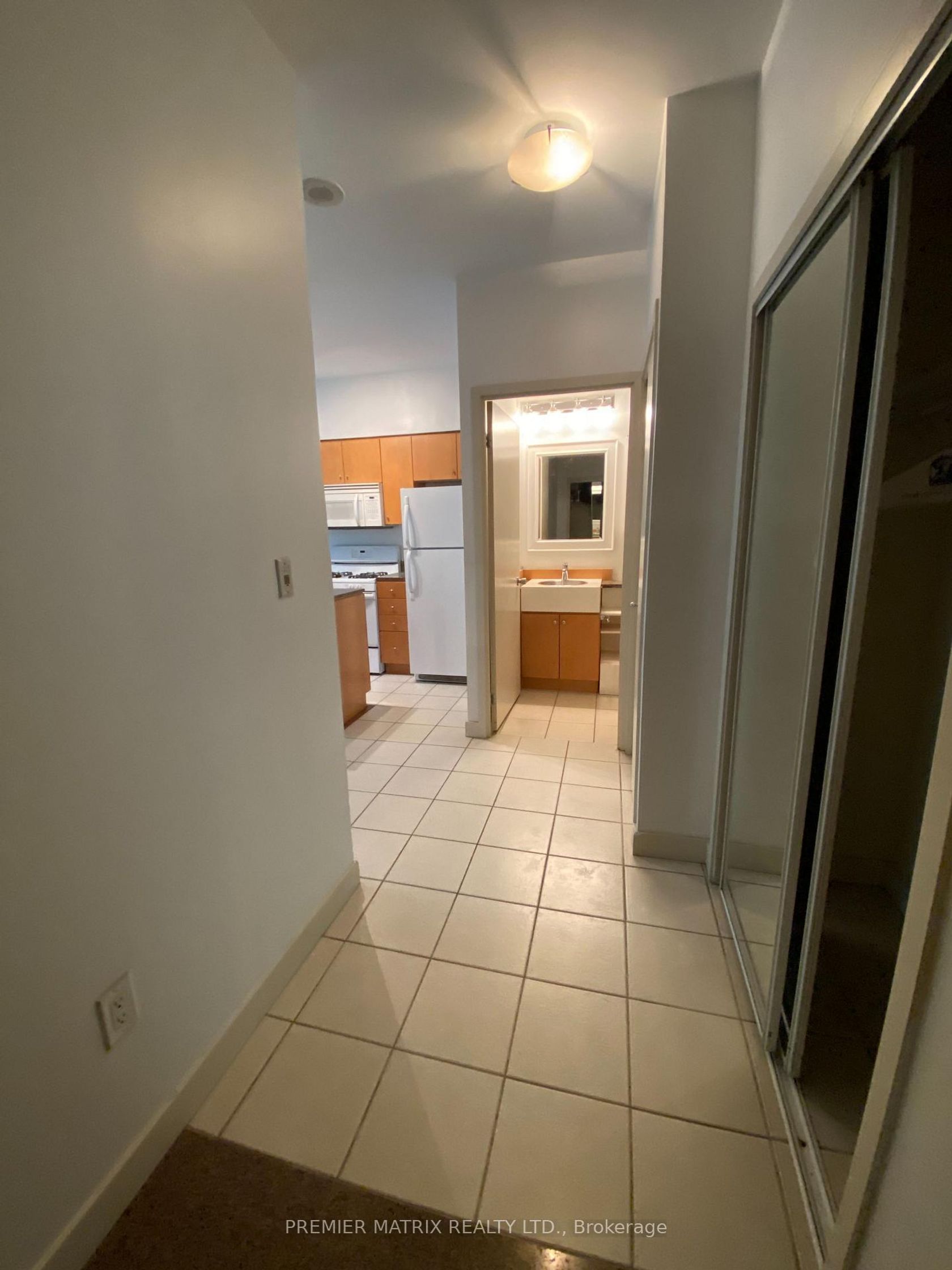 101 - 10 Navy Wharf Court, Waterfront Communities C1, Toronto  by Loree Meneguzzi Real Estate 101 - 10 Navy Wharf Court, Waterfront Communities C1, Toronto