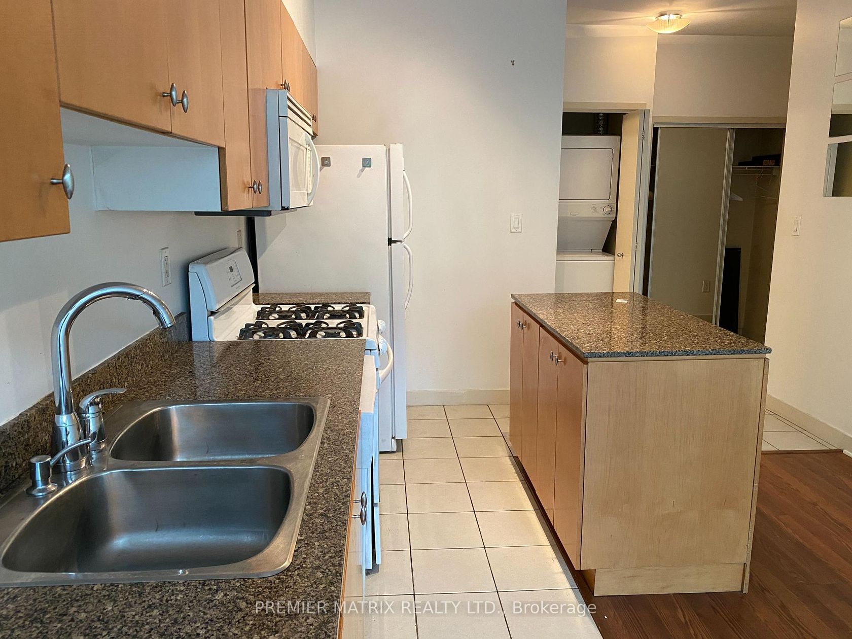 Photo 5 at 101 - 10 Navy Wharf Court, Waterfront Communities C1, Toronto Photo 5 at 101 - 10 Navy Wharf Court, Waterfront Communities C1, Toronto