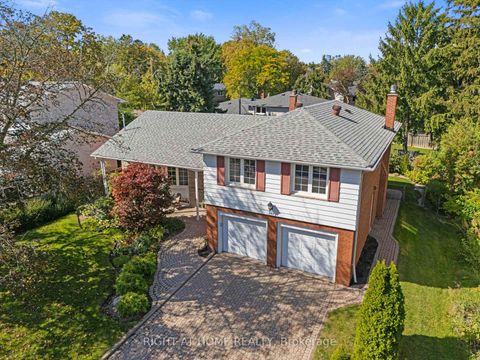 Photo 2 at 266 Newton Drive, Newtonbrook East, Toronto Photo 2 at 266 Newton Drive, Newtonbrook East, Toronto