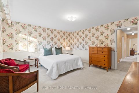 Photo 24 at 266 Newton Drive, Newtonbrook East, Toronto