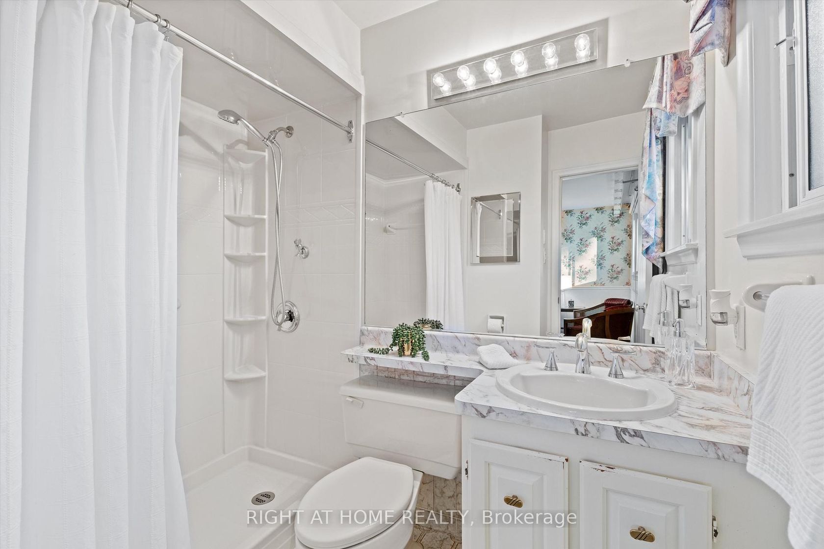 Photo 26 at 266 Newton Drive, Newtonbrook East, Toronto Photo 26 at 266 Newton Drive, Newtonbrook East, Toronto