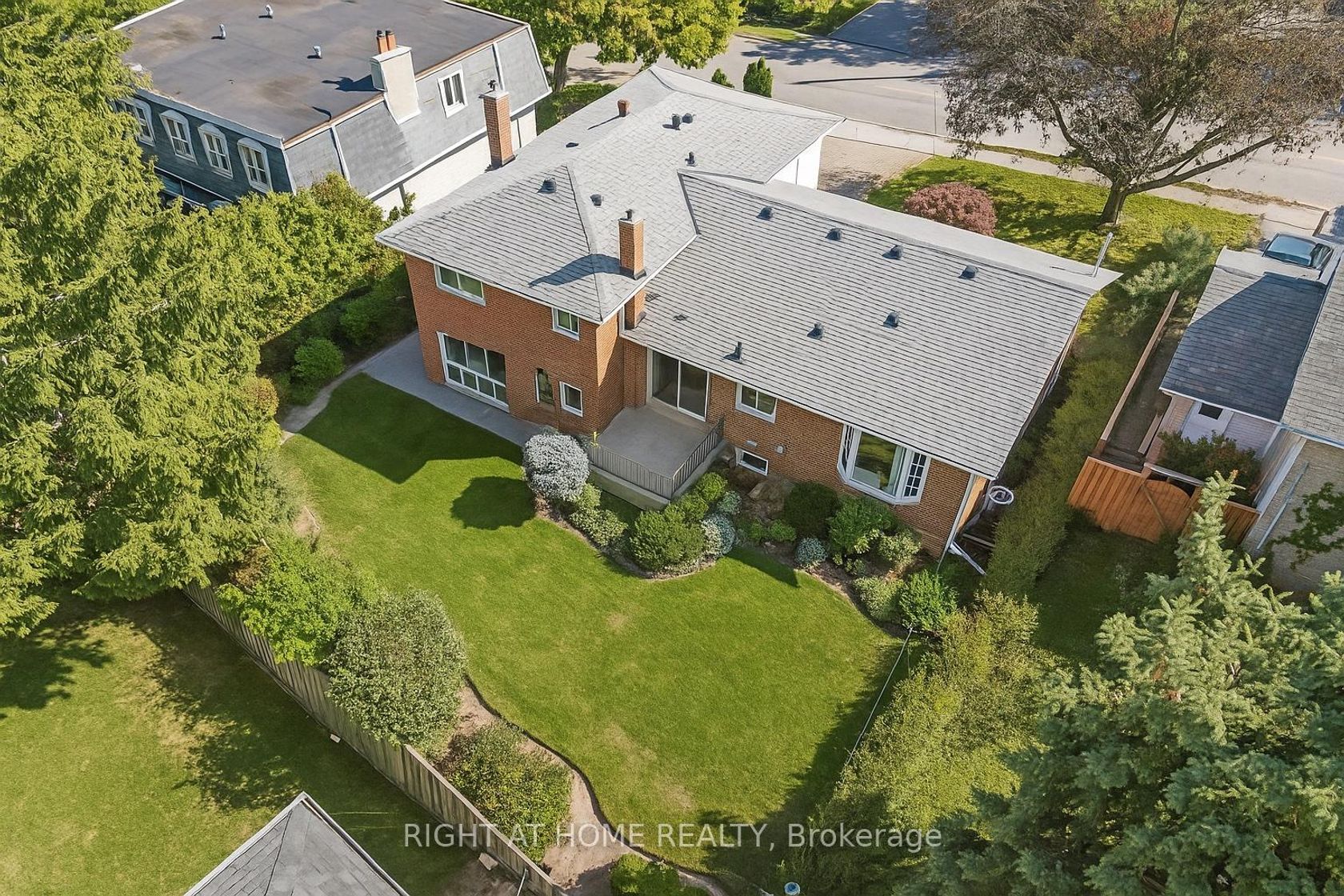 Photo 44 at 266 Newton Drive, Newtonbrook East, Toronto Photo 44 at 266 Newton Drive, Newtonbrook East, Toronto