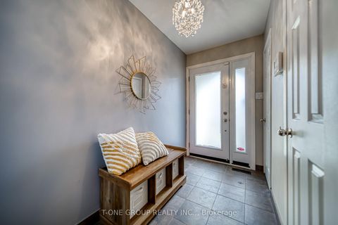 Photo 2 at 79 Scenic Mill Way, Windfields, Toronto