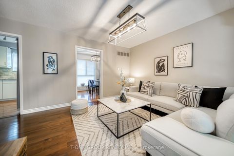 Photo 20 at 79 Scenic Mill Way, Windfields, Toronto