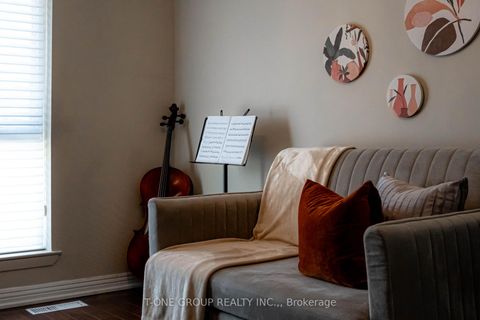 Photo 31 at 79 Scenic Mill Way, Windfields, Toronto