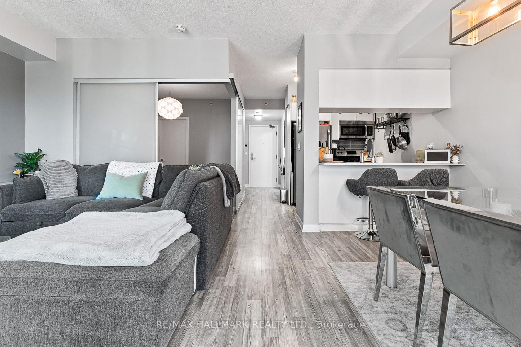 Photo 10 at 709 - 69 Lynn Williams Street, Niagara, Toronto Photo 10 at 709 - 69 Lynn Williams Street, Niagara, Toronto