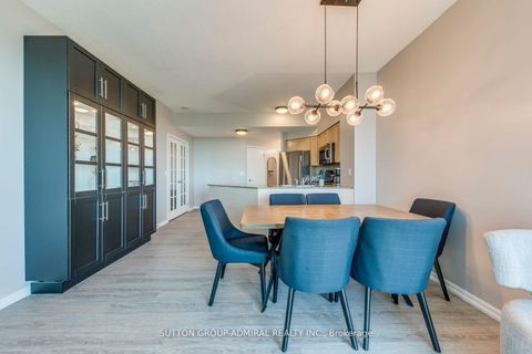 Photo 2 at 709 - 219 Fort York Boulevard, Niagara, Toronto