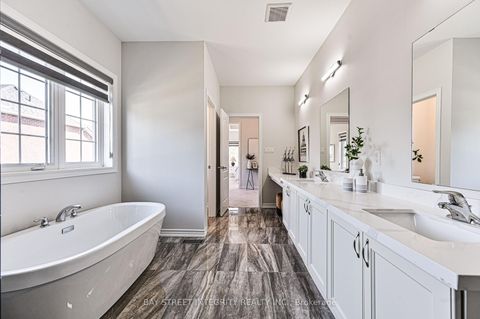 Photo 27 at 123 Mitchell Place, Glenway Estates, Newmarket