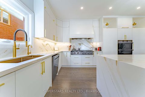 Photo 11 at 42 Grangemill Crescent, Don Mills, Toronto