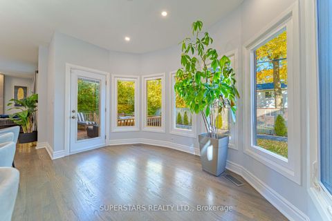 Photo 13 at 42 Grangemill Crescent, Don Mills, Toronto