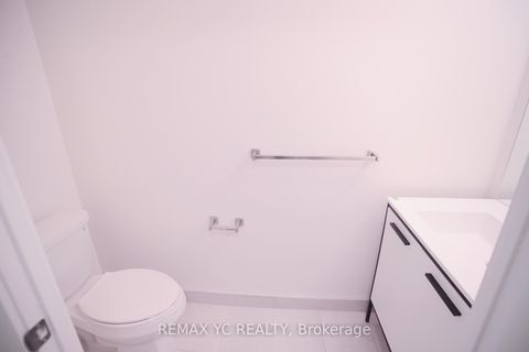 Photo 2 at 501 - 185 Deerfield Road, Central Newmarket, Newmarket Photo 2 at 501 - 185 Deerfield Road, Central Newmarket, Newmarket