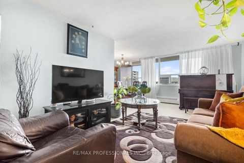 Photo 2 at 811 - 180 Markham Road, Scarborough Village, Toronto