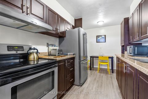 Photo 8 at 811 - 180 Markham Road, Scarborough Village, Toronto