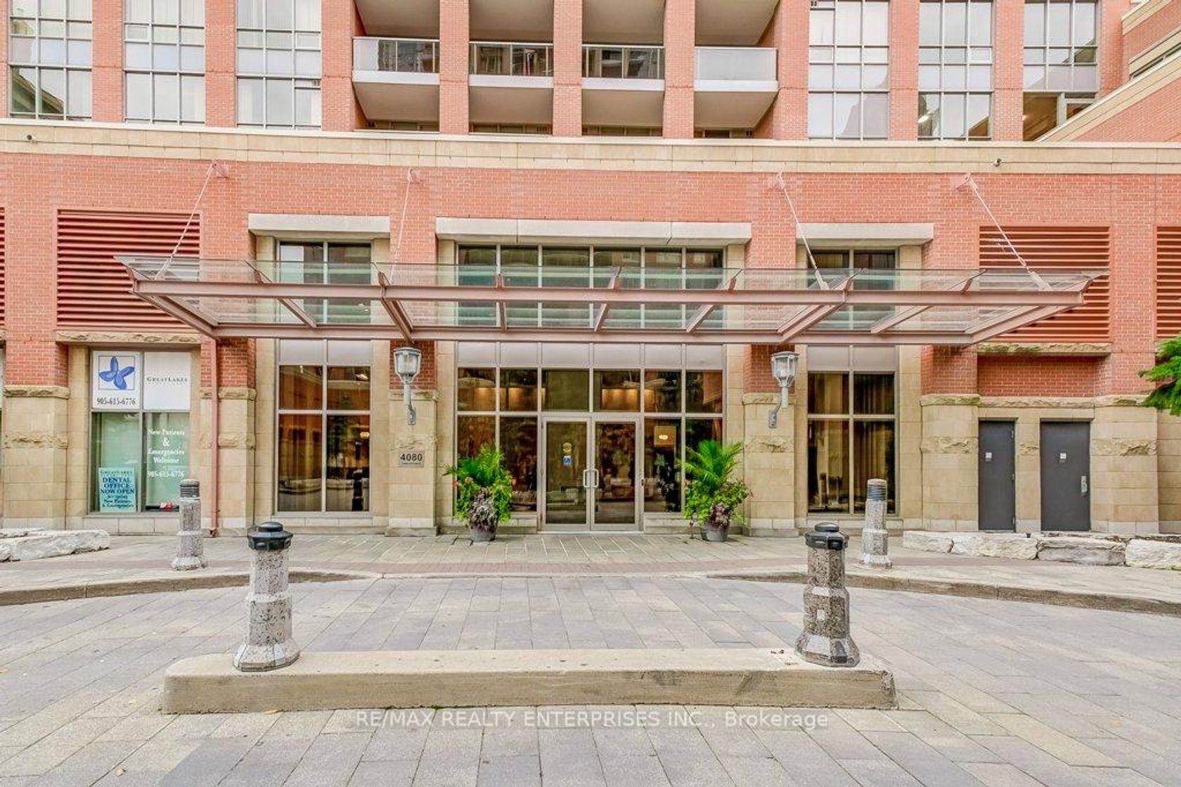 701 - 4080 Living Arts Drive, City Centre, Mississauga by Loree Meneguzzi Real Estate 701 - 4080 Living Arts Drive, City Centre, Mississauga