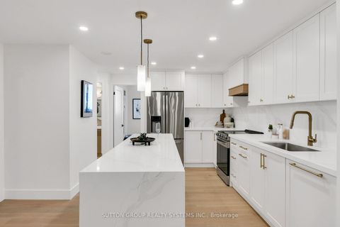 Photo 14 at 2107 - 820 Burnhamthorpe Road, Markland Wood, Toronto