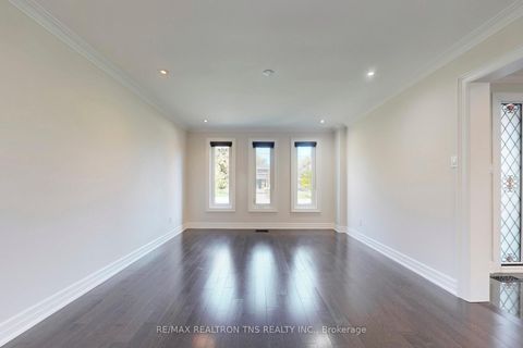 Photo 2 at 20 Doncrest Road, Doncrest, Richmond Hill