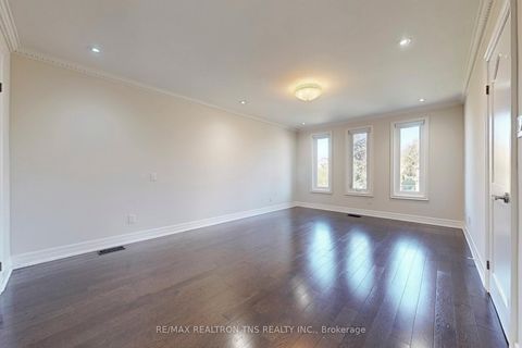 Photo 13 at 20 Doncrest Road, Doncrest, Richmond Hill