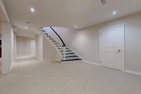 Photo 19 at 20 Doncrest Road, Doncrest, Richmond Hill Photo 19 at 20 Doncrest Road, Doncrest, Richmond Hill