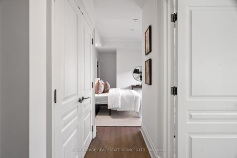 Photo 12 at 504 - 4 The Kingsway, Kingsway South, Toronto