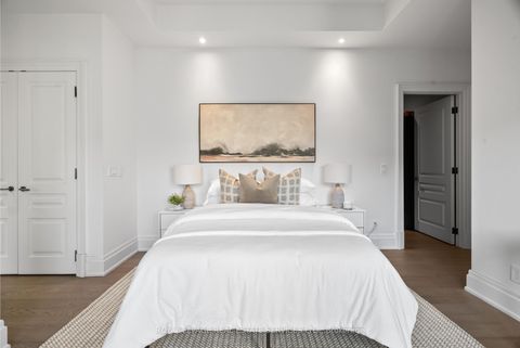 Photo 14 at 504 - 4 The Kingsway, Kingsway South, Toronto