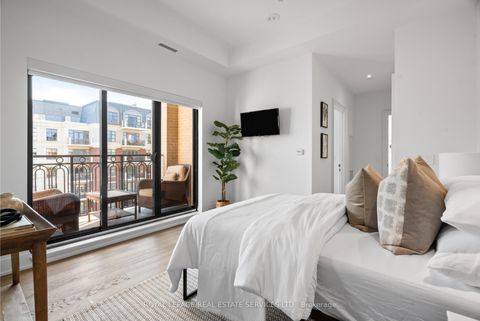 Photo 16 at 504 - 4 The Kingsway, Kingsway South, Toronto