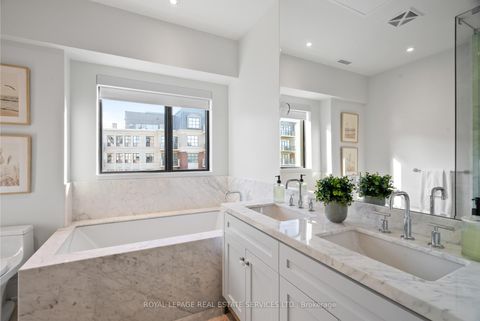 Photo 18 at 504 - 4 The Kingsway, Kingsway South, Toronto