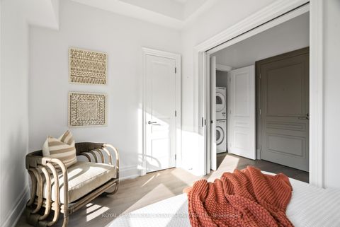 Photo 24 at 504 - 4 The Kingsway, Kingsway South, Toronto