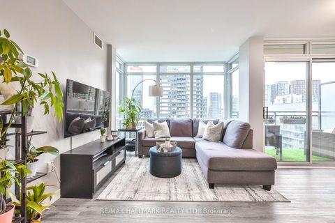 Photo 4 at 2503 - 15 Fort York Boulevard, Waterfront Communities C1, Toronto