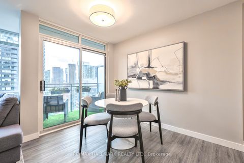 Photo 5 at 2503 - 15 Fort York Boulevard, Waterfront Communities C1, Toronto