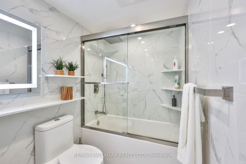 Photo 13 at 2503 - 15 Fort York Boulevard, Waterfront Communities C1, Toronto