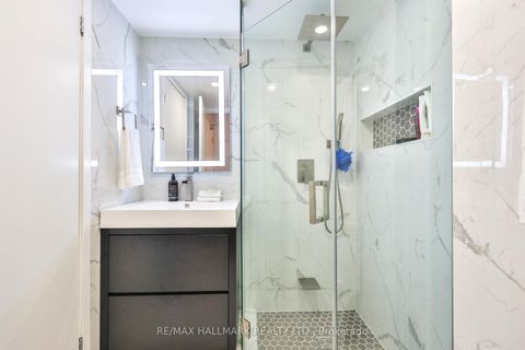 Photo 21 at 2503 - 15 Fort York Boulevard, Waterfront Communities C1, Toronto