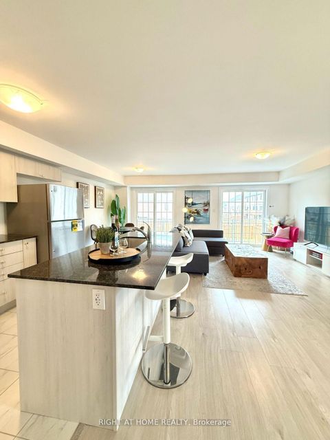 Photo 1 at #2 - 31 PUMPKIN CORNER Crescent, Rural Barrie Southeast, Barrie