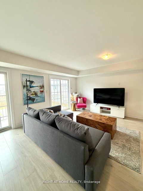 Photo 3 at #2 - 31 PUMPKIN CORNER Crescent, Rural Barrie Southeast, Barrie