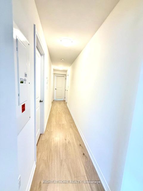 Photo 8 at #2 - 31 PUMPKIN CORNER Crescent, Rural Barrie Southeast, Barrie