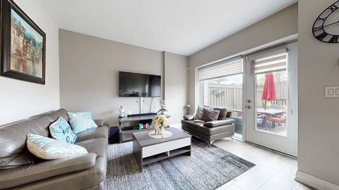 Photo 7 at 105 - 12 Woodstream Boulevard, Vaughan Grove, Vaughan