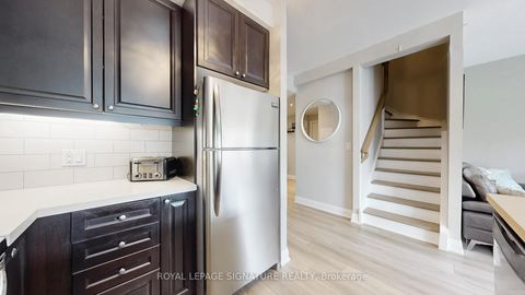 Photo 11 at 105 - 12 Woodstream Boulevard, Vaughan Grove, Vaughan