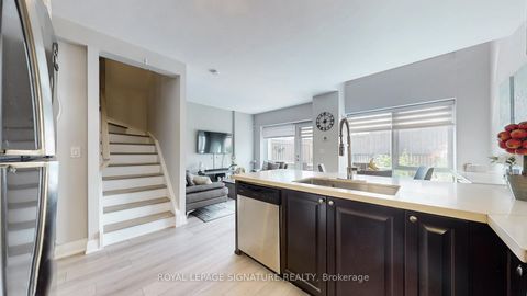 Photo 12 at 105 - 12 Woodstream Boulevard, Vaughan Grove, Vaughan