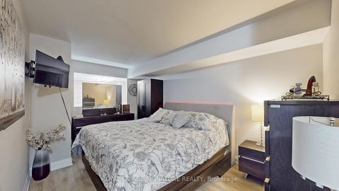 Photo 13 at 105 - 12 Woodstream Boulevard, Vaughan Grove, Vaughan