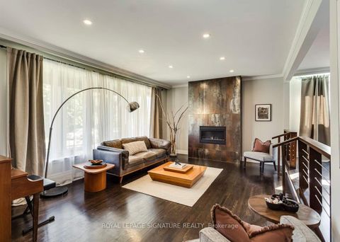 Photo 3 at 8 Bonnacord Drive, Clanton Park, Toronto