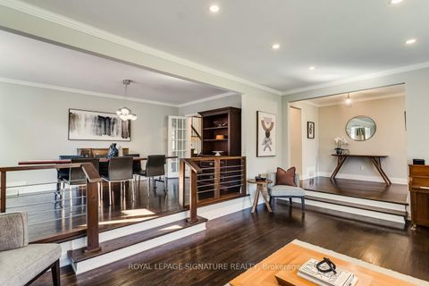 Photo 7 at 8 Bonnacord Drive, Clanton Park, Toronto