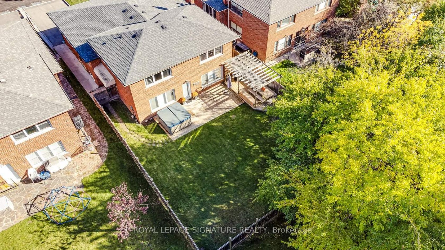 Photo 29 at 8 Bonnacord Drive, Clanton Park, Toronto Photo 29 at 8 Bonnacord Drive, Clanton Park, Toronto