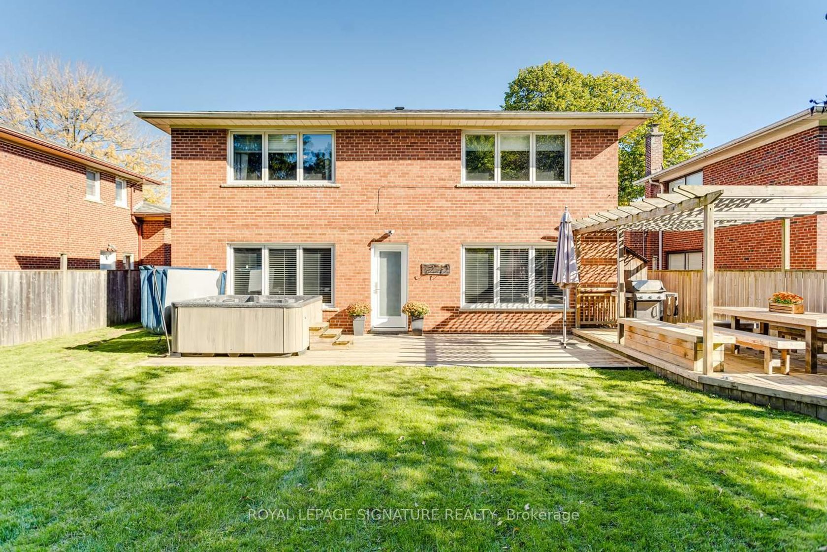 Photo 32 at 8 Bonnacord Drive, Clanton Park, Toronto Photo 32 at 8 Bonnacord Drive, Clanton Park, Toronto