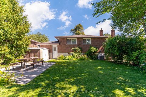 Photo 34 at 22 Rainier Square, L'Amoreaux, Toronto