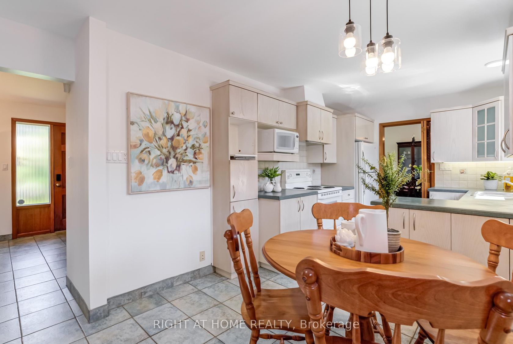 Photo 11 at 22 Rainier Square, L'Amoreaux, Toronto Photo 11 at 22 Rainier Square, L'Amoreaux, Toronto