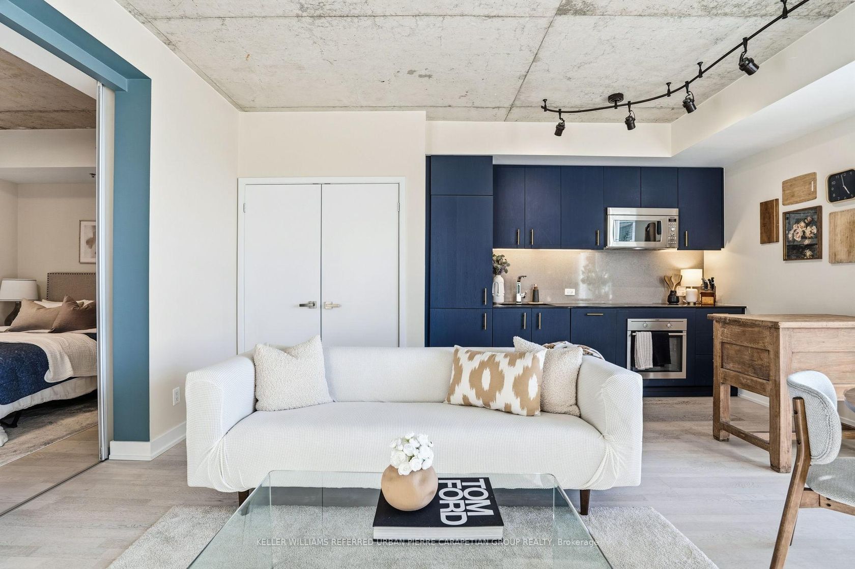 Photo 11 at 1012 - 20 Minowan Miikan Avenue, Little Portugal, Toronto Photo 11 at 1012 - 20 Minowan Miikan Avenue, Little Portugal, Toronto