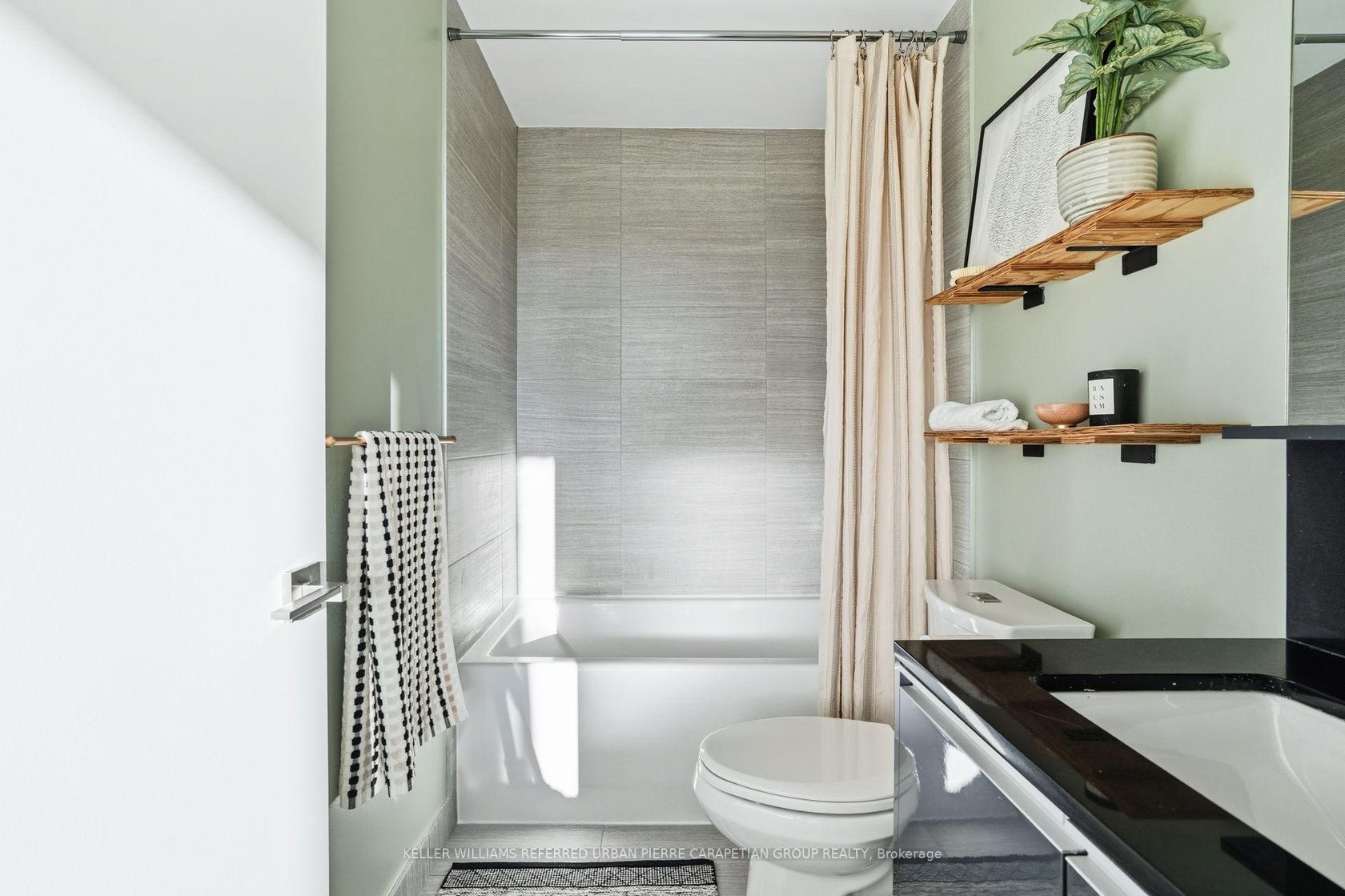 Photo 17 at 1012 - 20 Minowan Miikan Avenue, Little Portugal, Toronto Photo 17 at 1012 - 20 Minowan Miikan Avenue, Little Portugal, Toronto