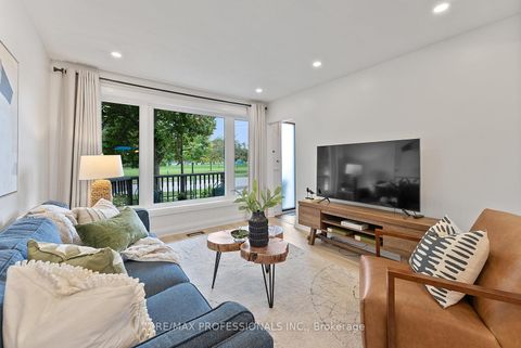 Photo 10 at 18 Lavington Drive, Richview, Toronto